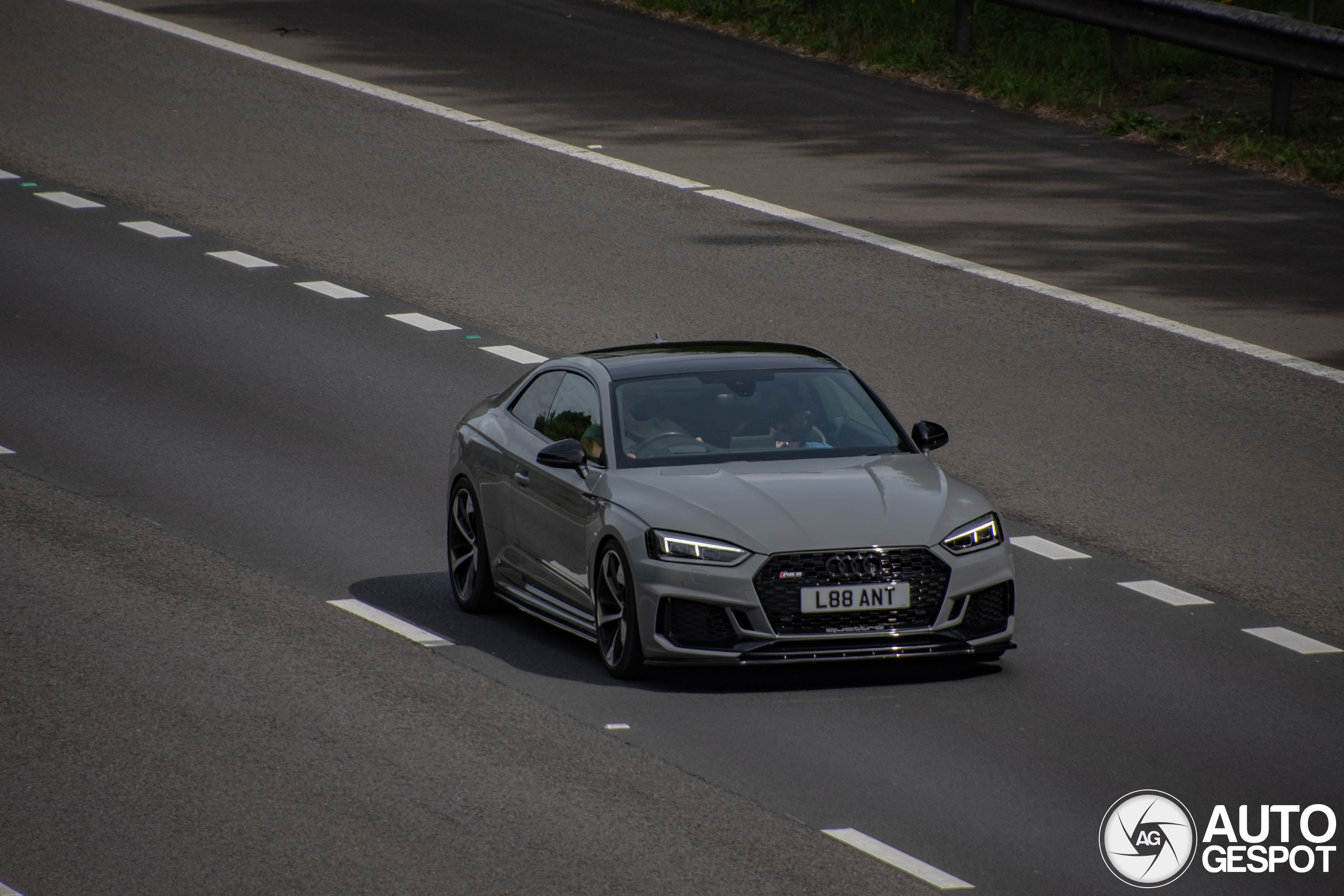 Audi RS5 B9