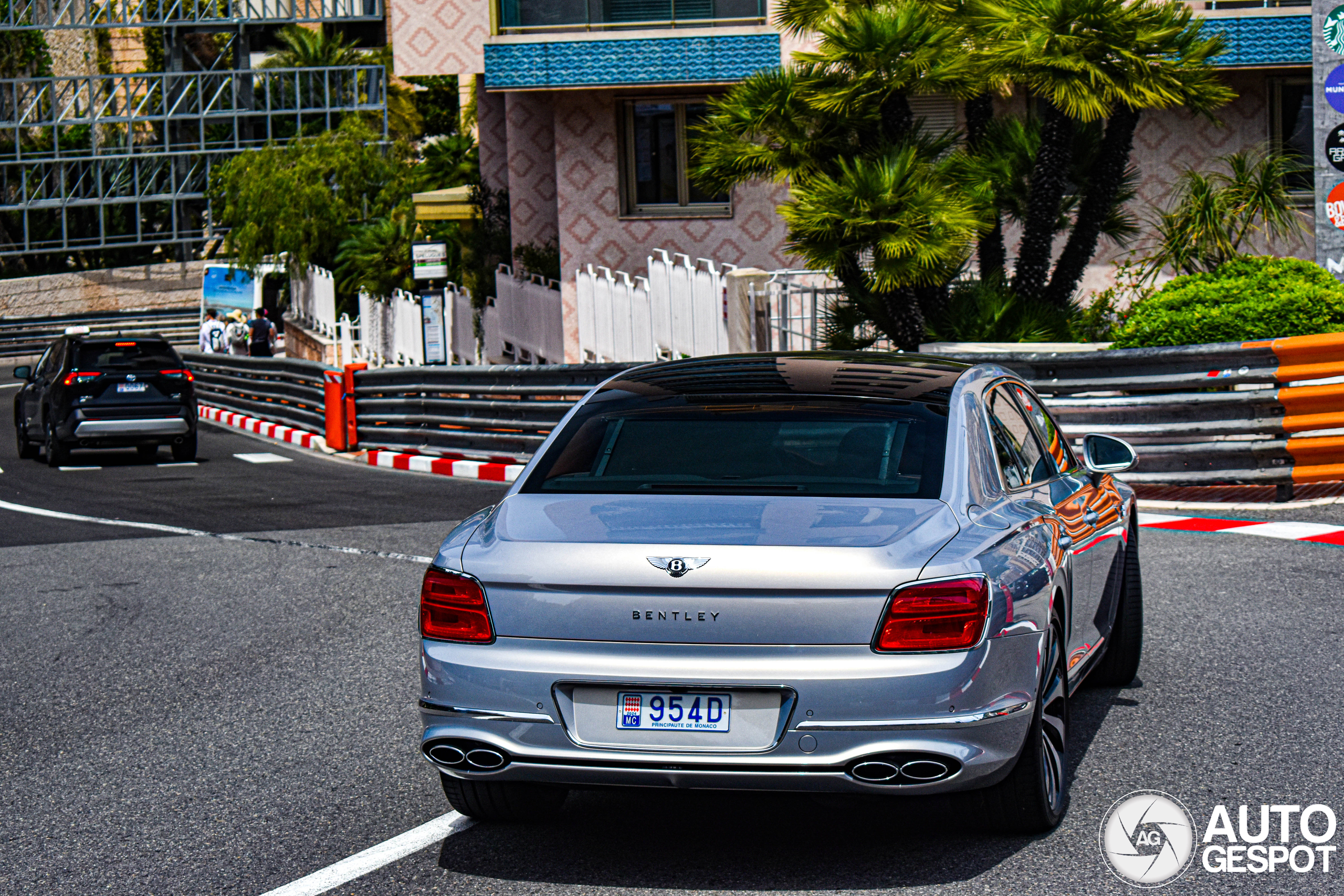 Bentley Flying Spur V8 2021