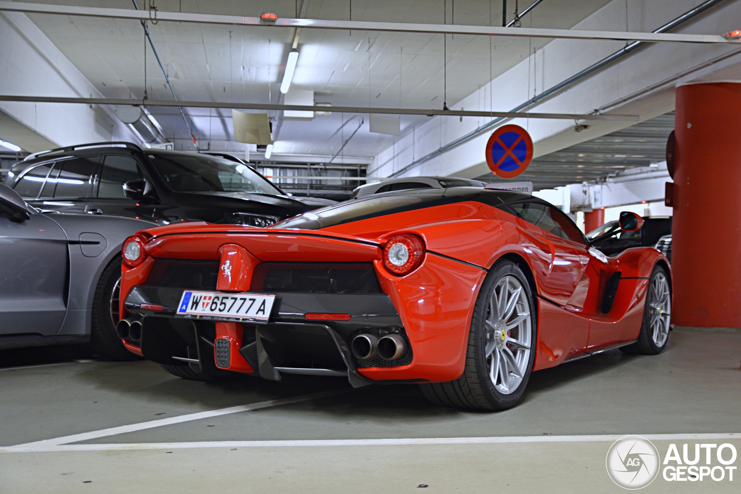 Mijlpaal upload #5000 - Ferrari LaFerrari