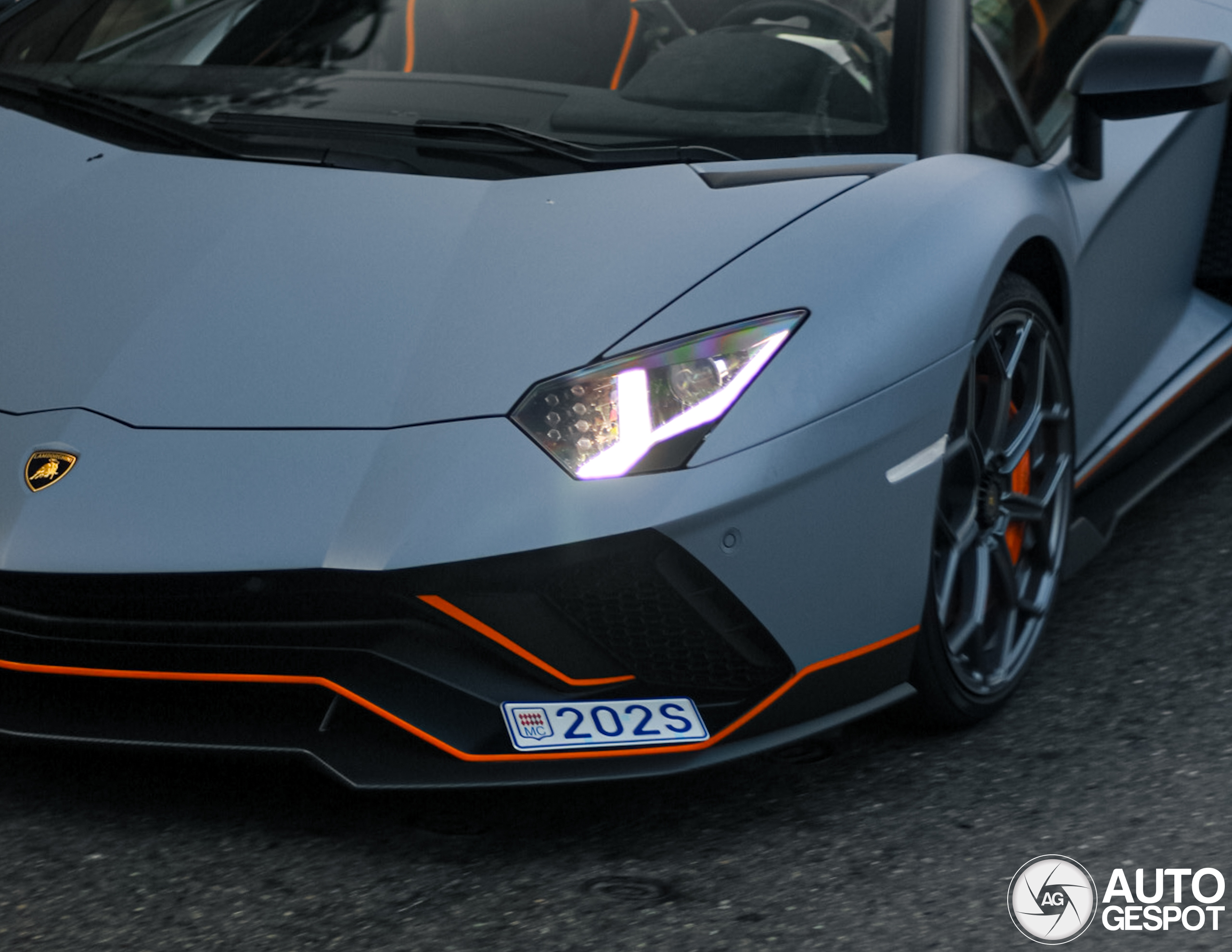 LOOKSMART 1/43 Lamborghini Aventador LP 780-4 Ultimae Roadster - Résine - Préselection