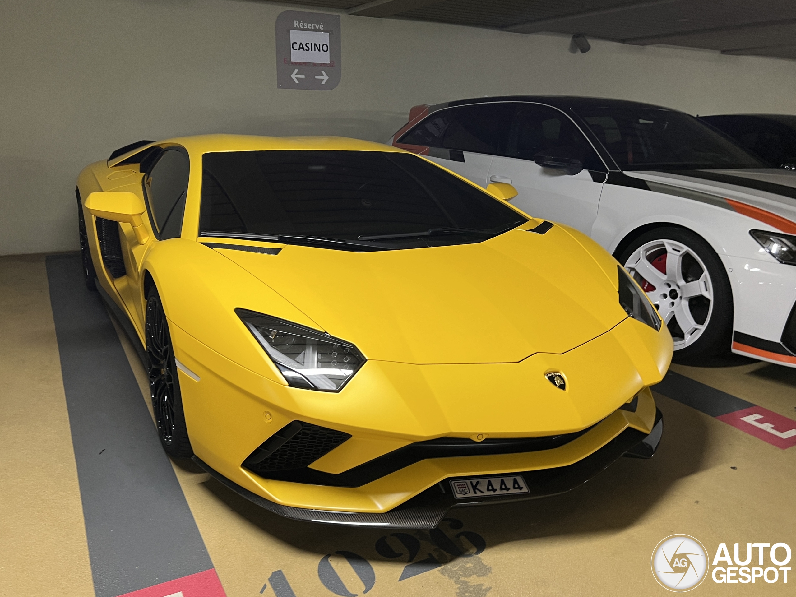 Lamborghini Aventador S LP740-4