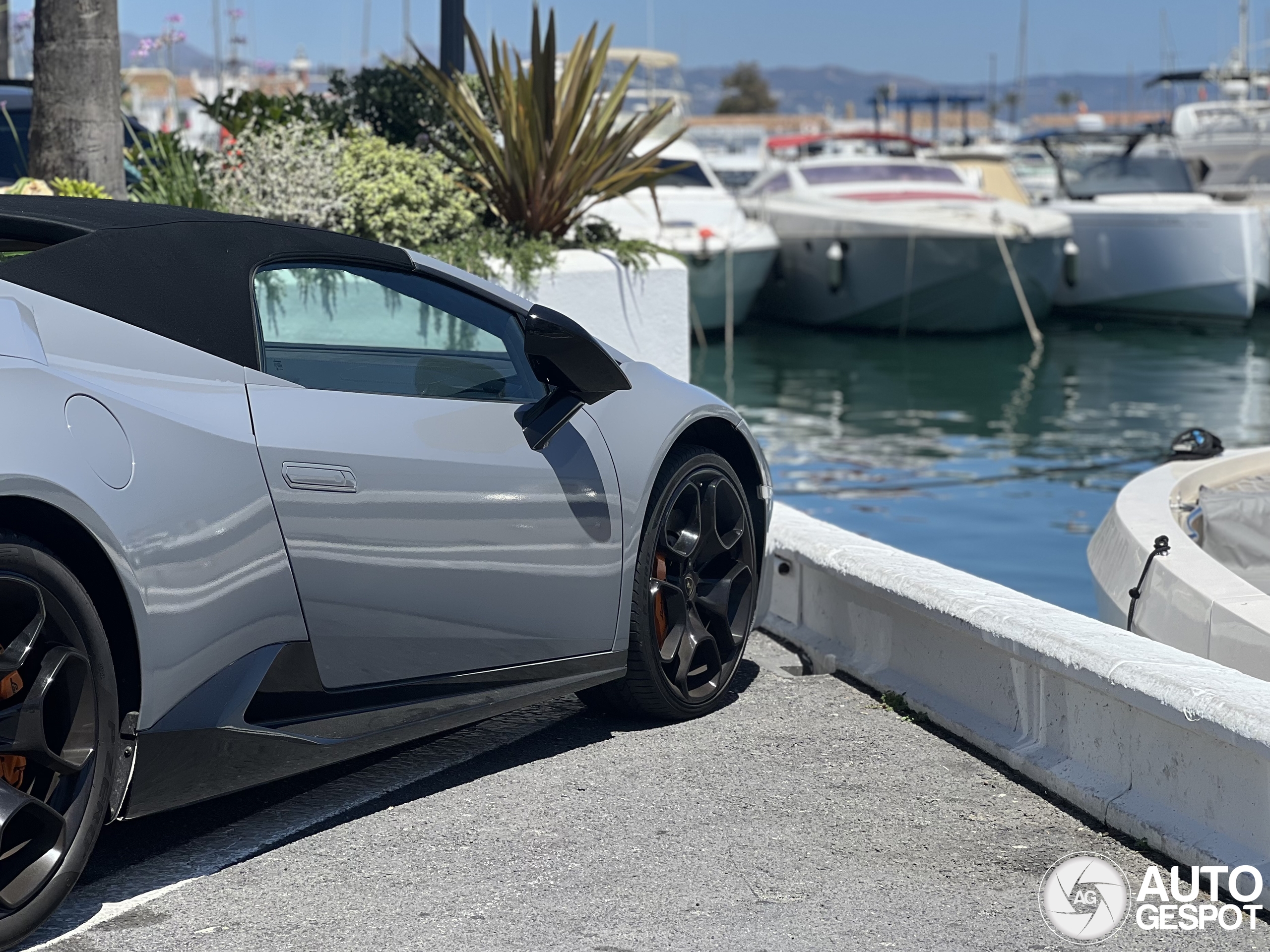 Lamborghini Huracán LP580-2 Spyder