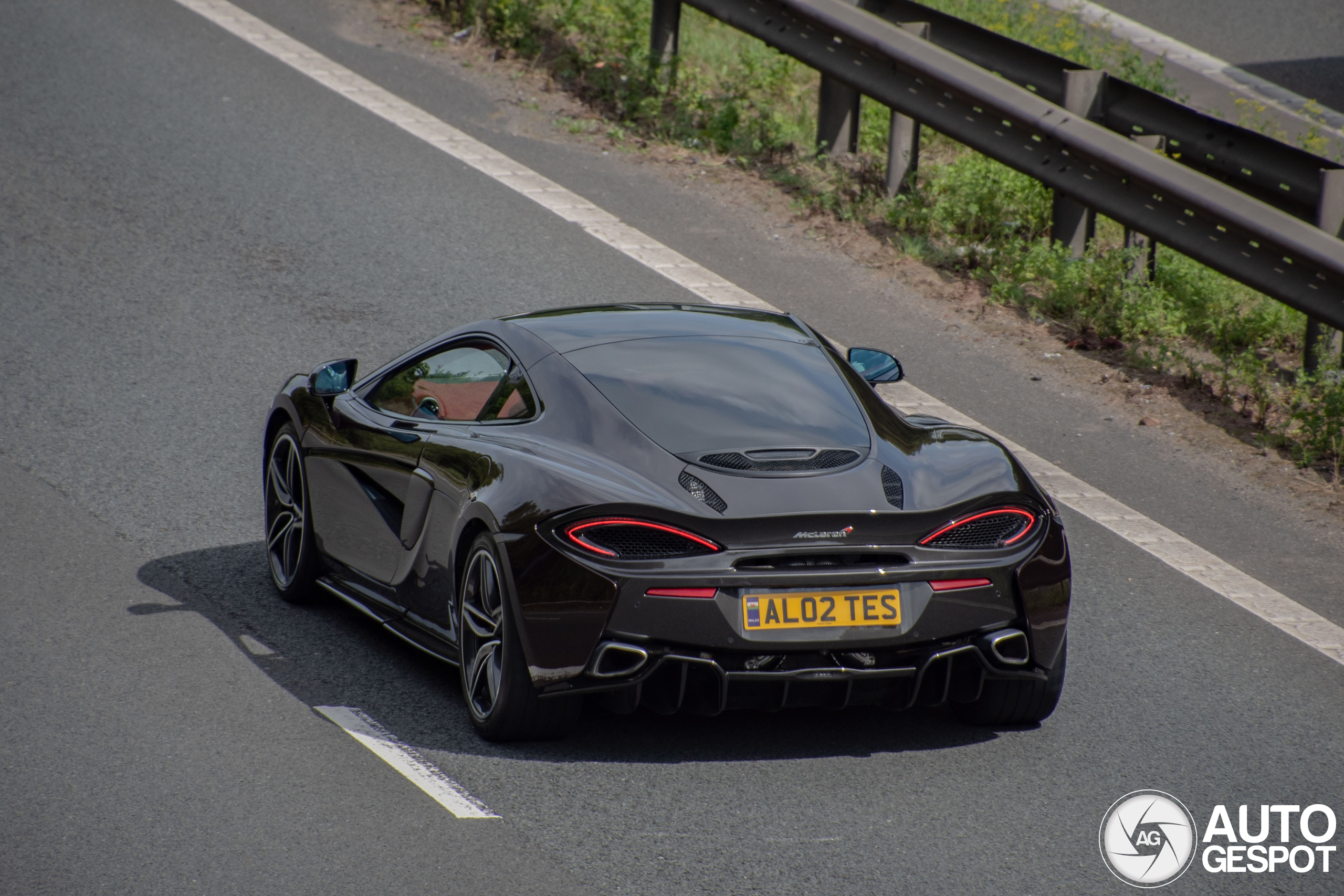 McLaren 570GT