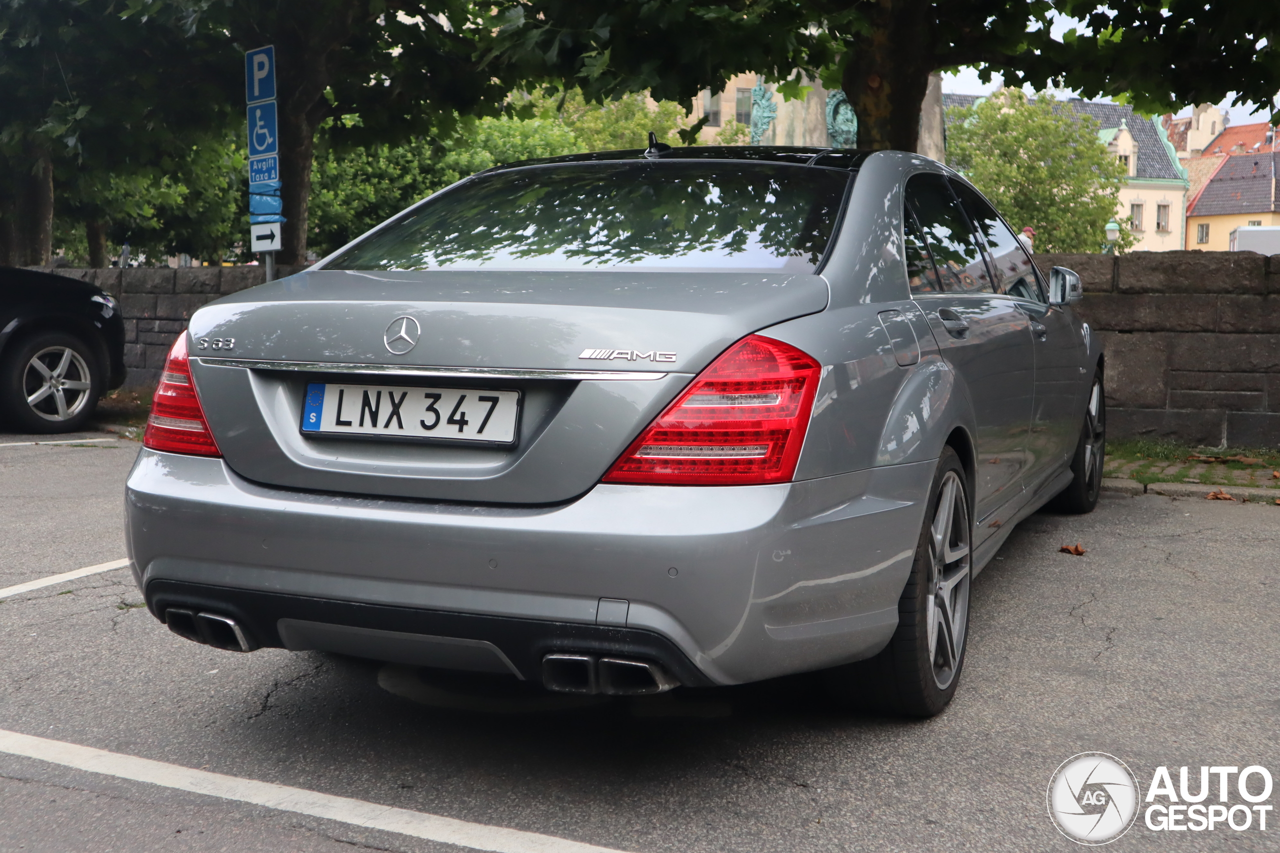 Mercedes-Benz S 63 AMG W221 2011