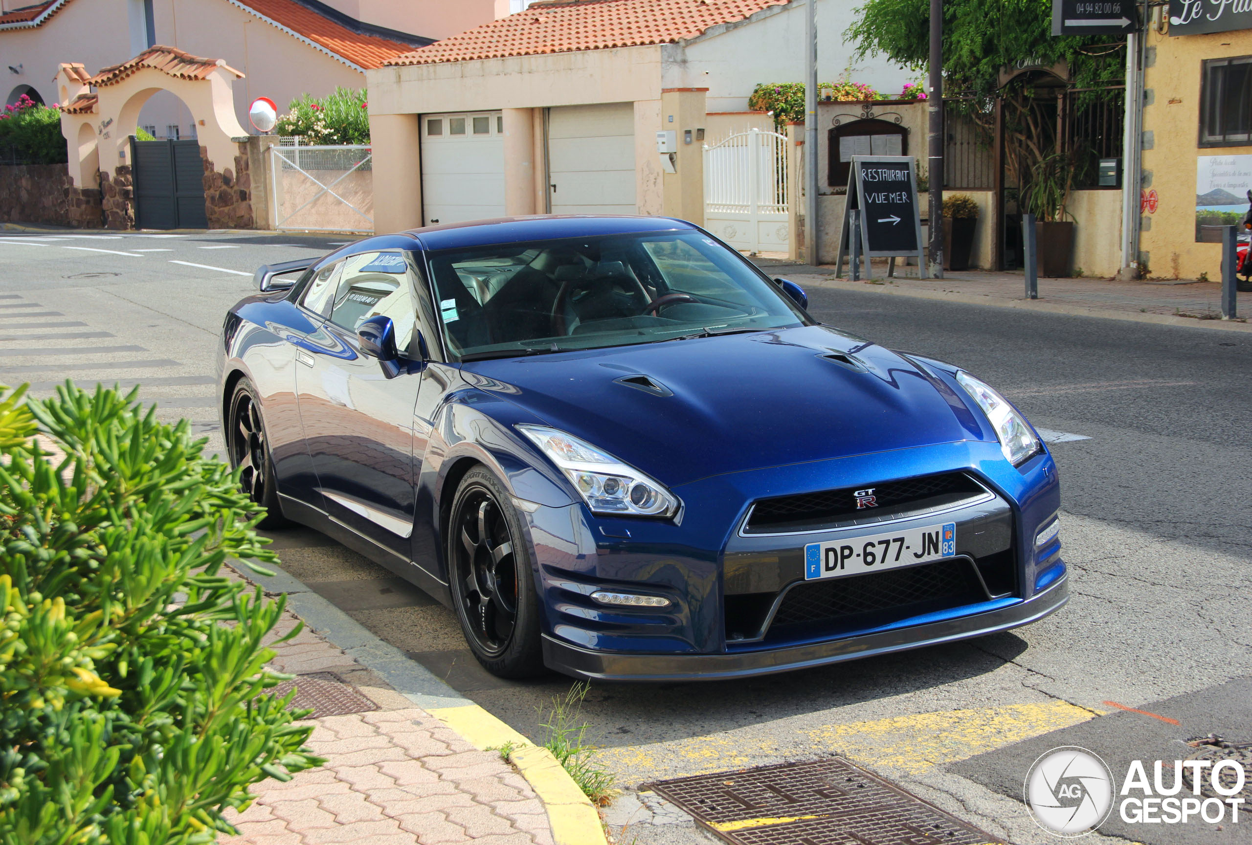 Nissan GT-R 2014