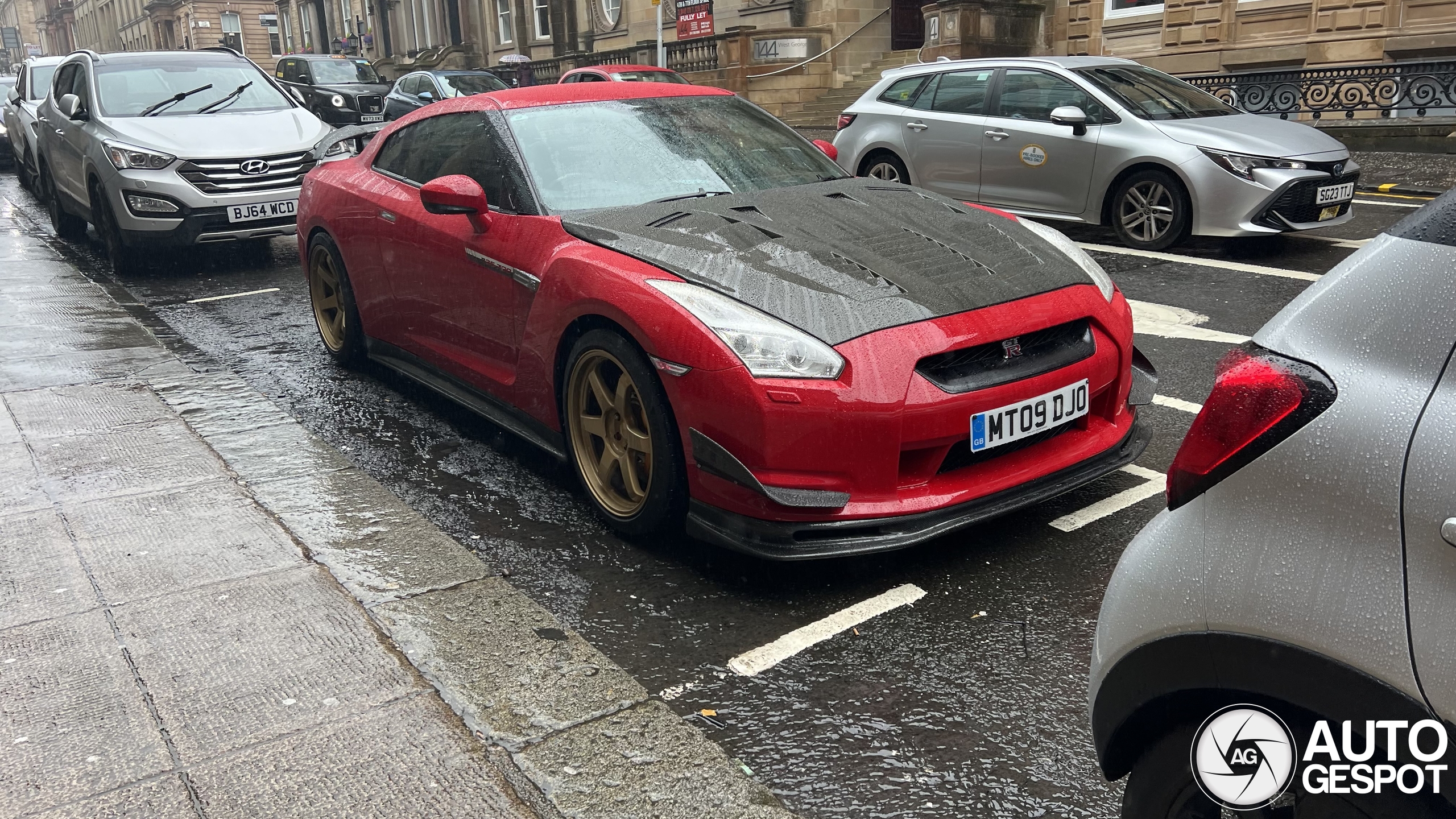 Nissan GT-R