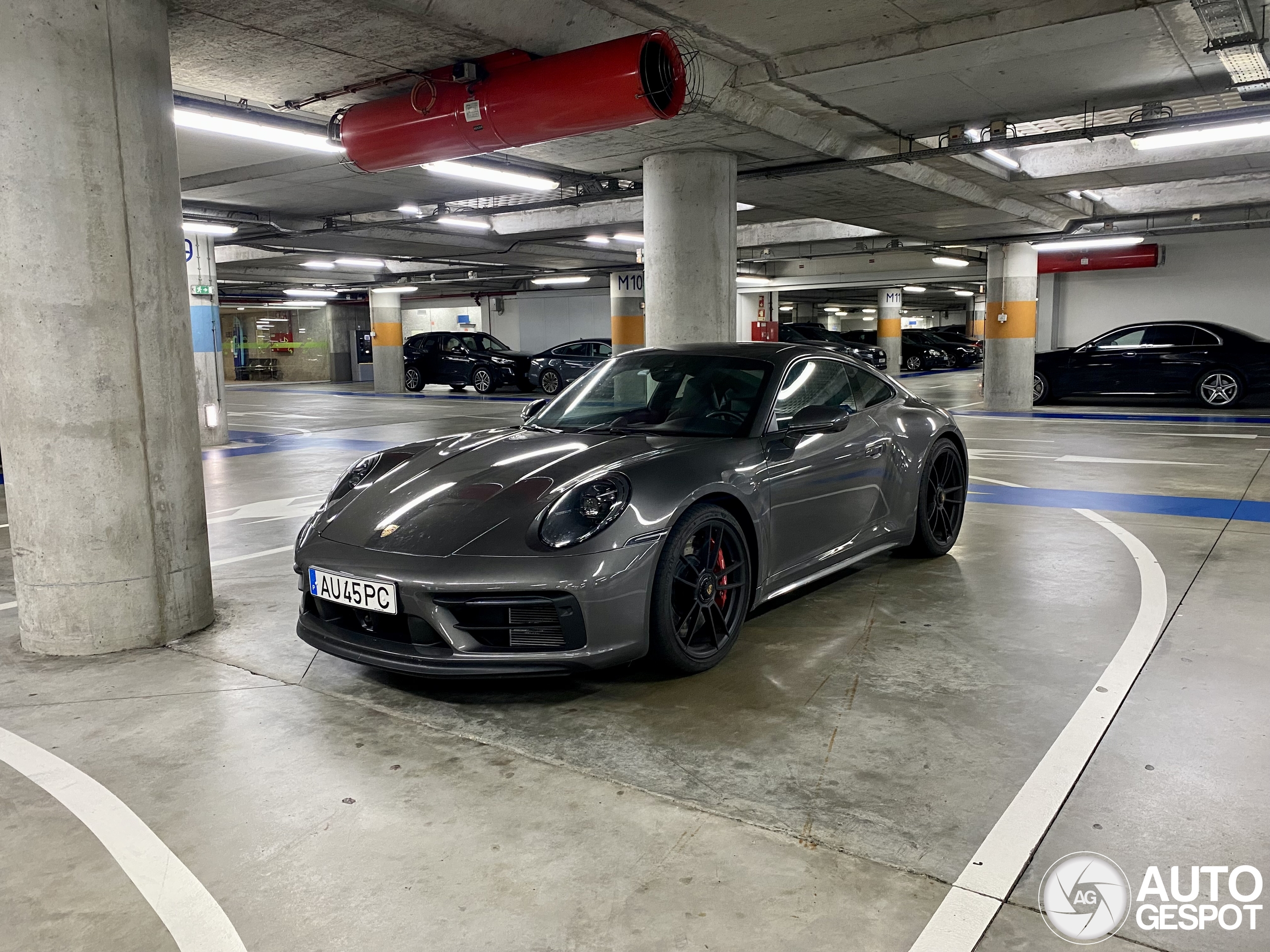 Porsche 992 Carrera GTS