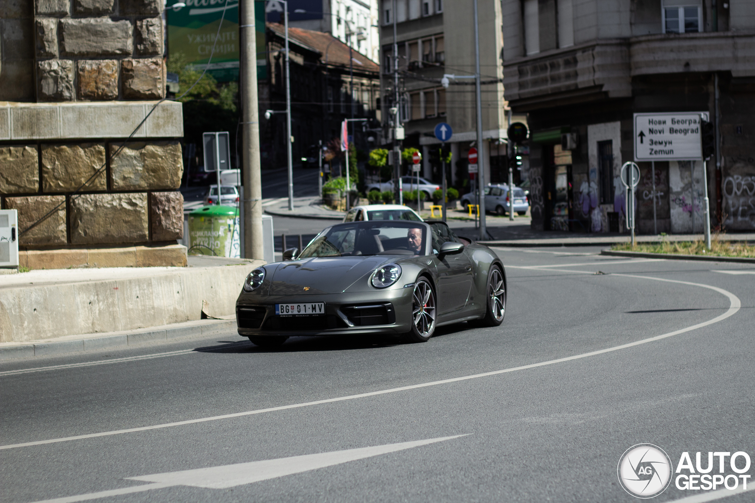 Porsche 992 Carrera 4S Cabriolet