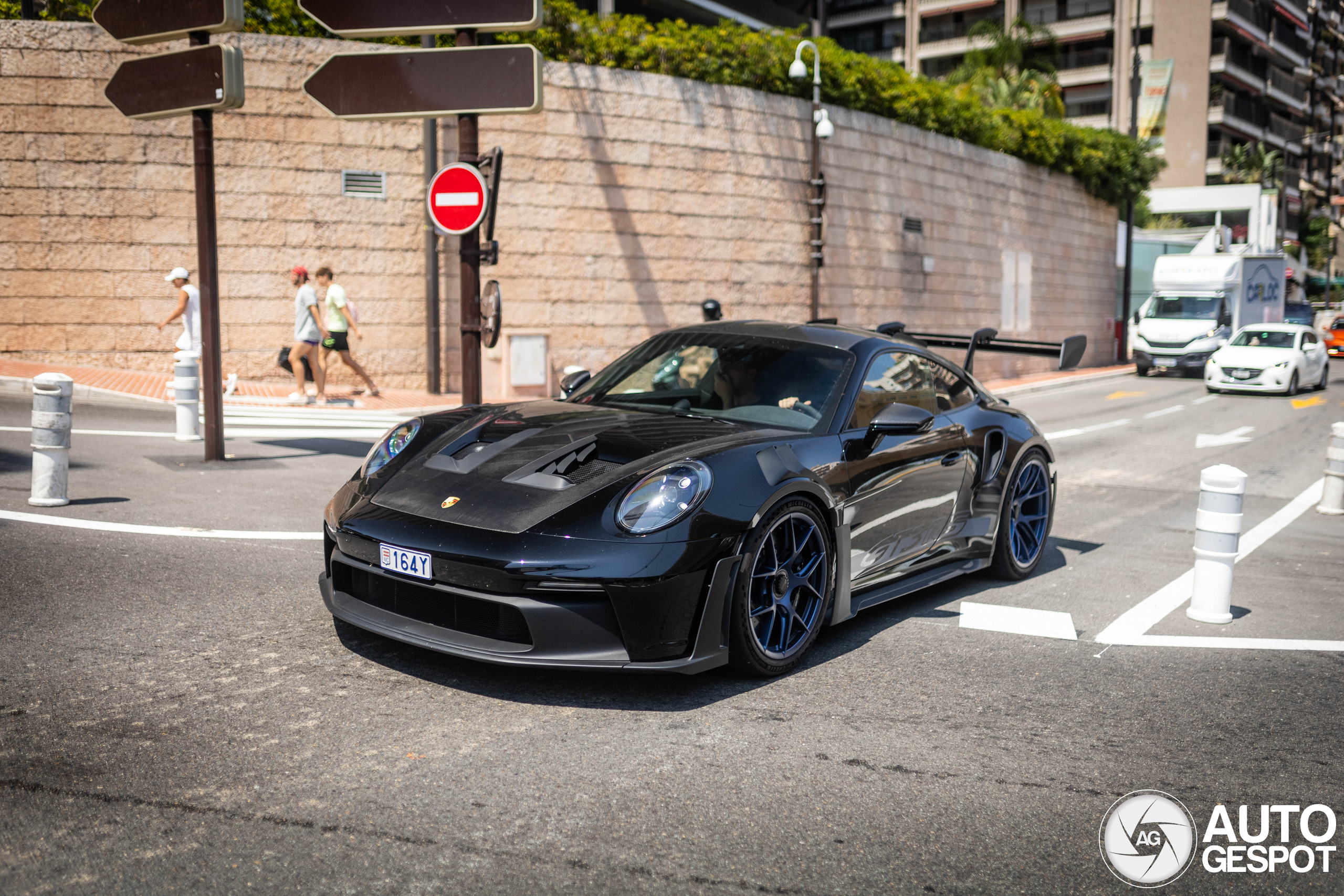 Porsche 992 GT3 RS Weissach Package