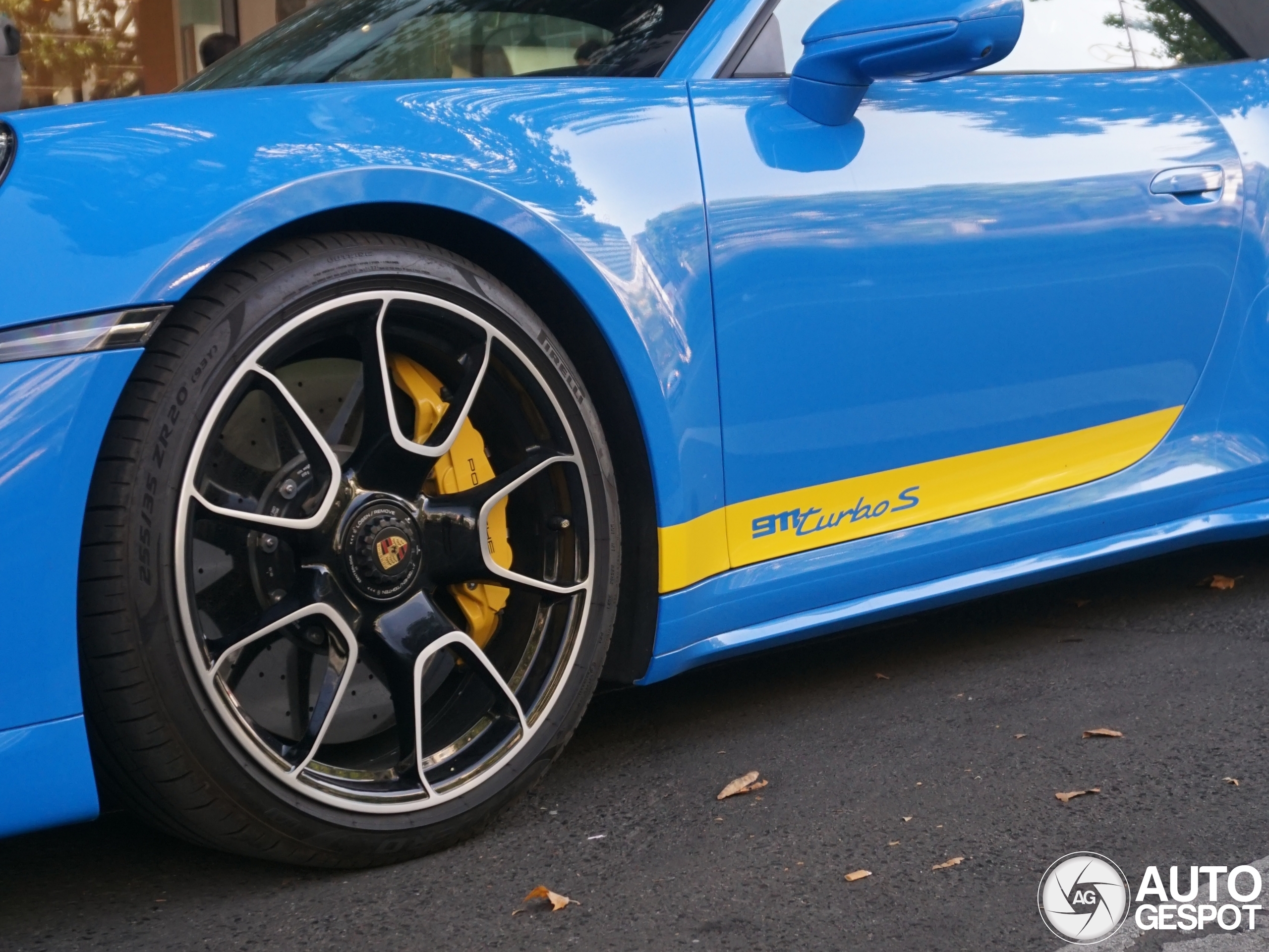 Porsche 992 Turbo S Cabriolet