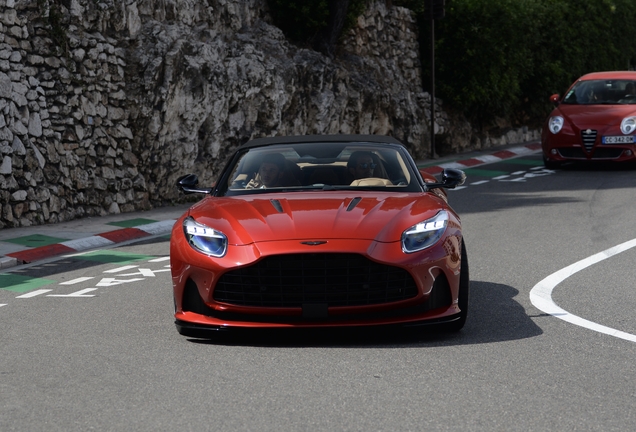 Aston Martin DB12 Volante