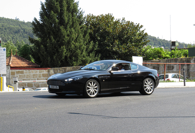 Aston Martin Db9