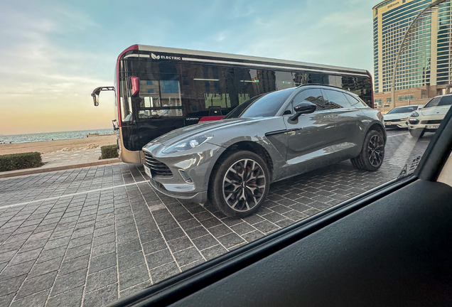 Aston Martin DBX