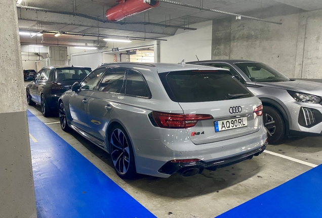 Audi RS4 Avant B9