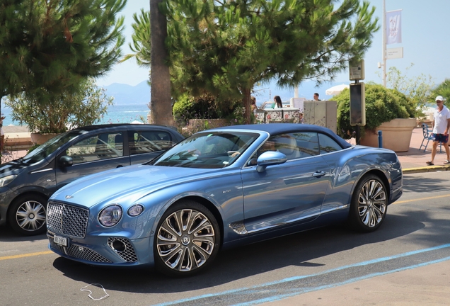 Bentley Continental GTC 2019 Mulliner