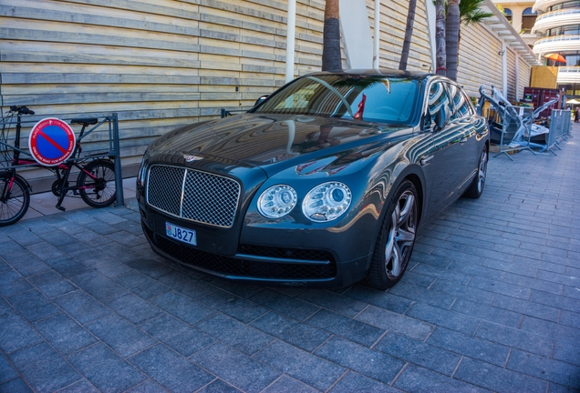 Bentley Flying Spur V8