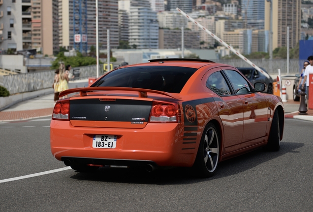 Dodge Charger SRT-8 Super Bee