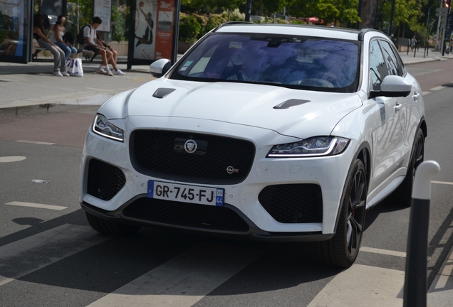 Jaguar F-PACE SVR