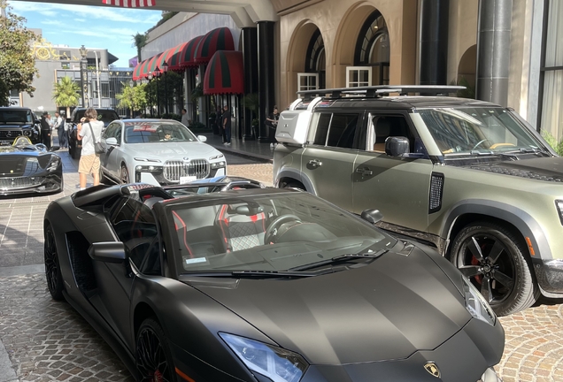 Lamborghini Aventador LP700-4 Roadster