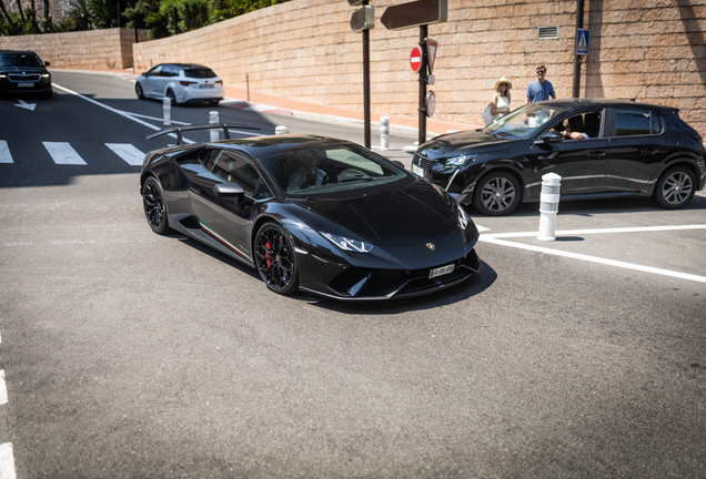 Lamborghini Huracán LP640-4 Performante