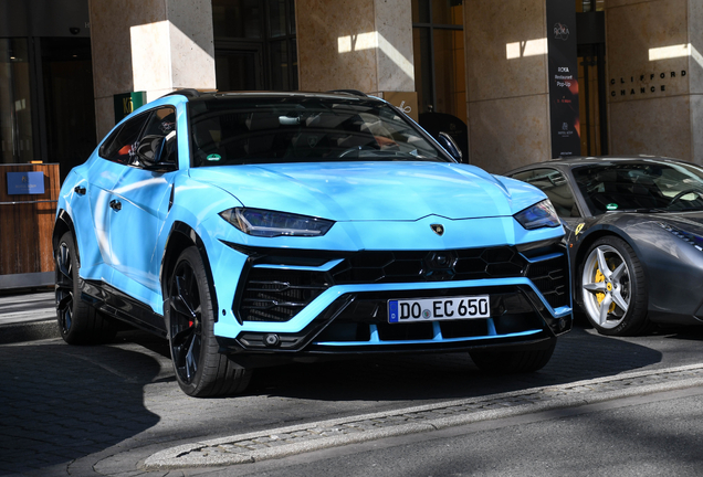 Lamborghini Urus