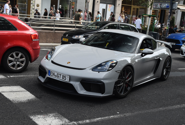 Porsche 718 Cayman GT4