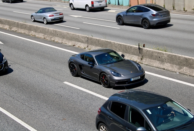 Porsche 718 Cayman GTS