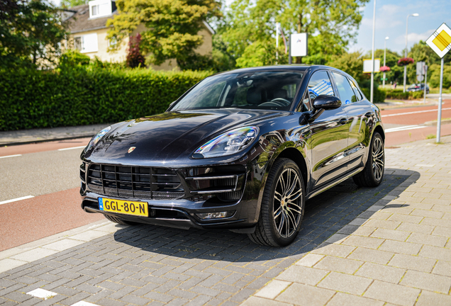 Porsche 95B Macan Turbo