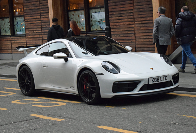 Porsche 992 Carrera GTS