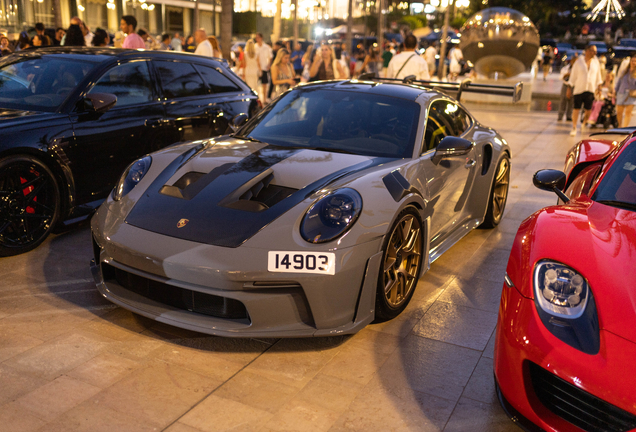 Porsche 992 GT3 RS Weissach Package