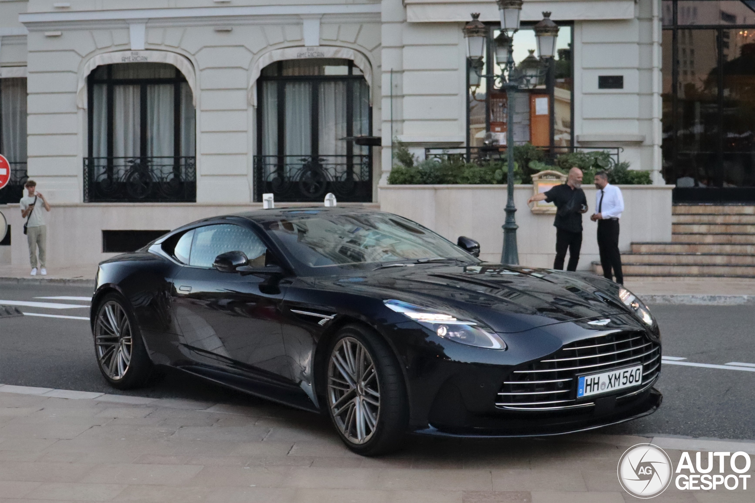 Aston Martin DB12