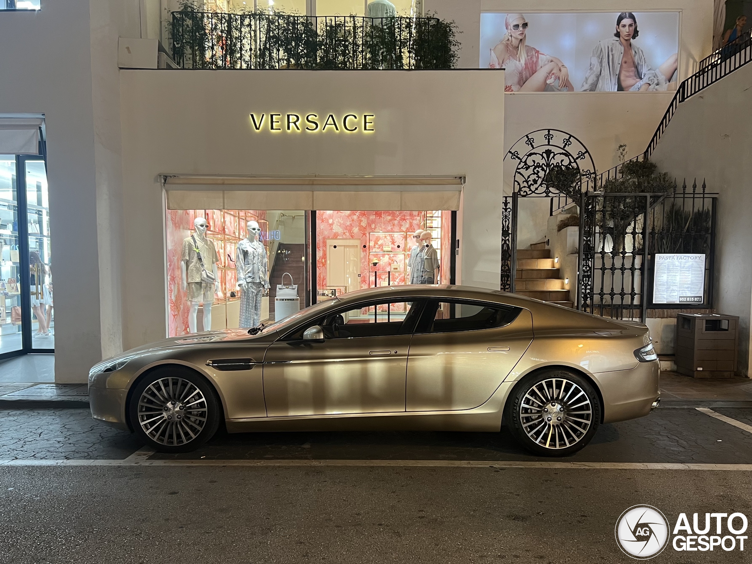 Aston Martin Rapide