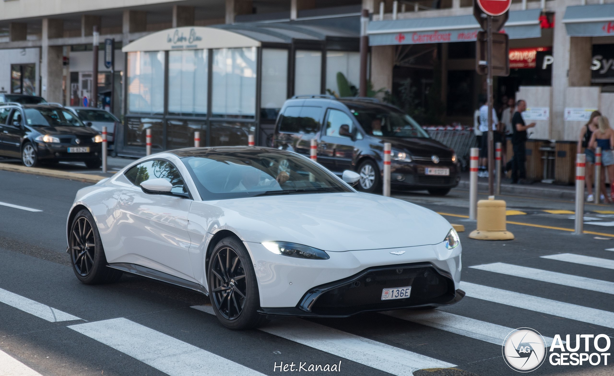 Aston Martin V8 Vantage 2018