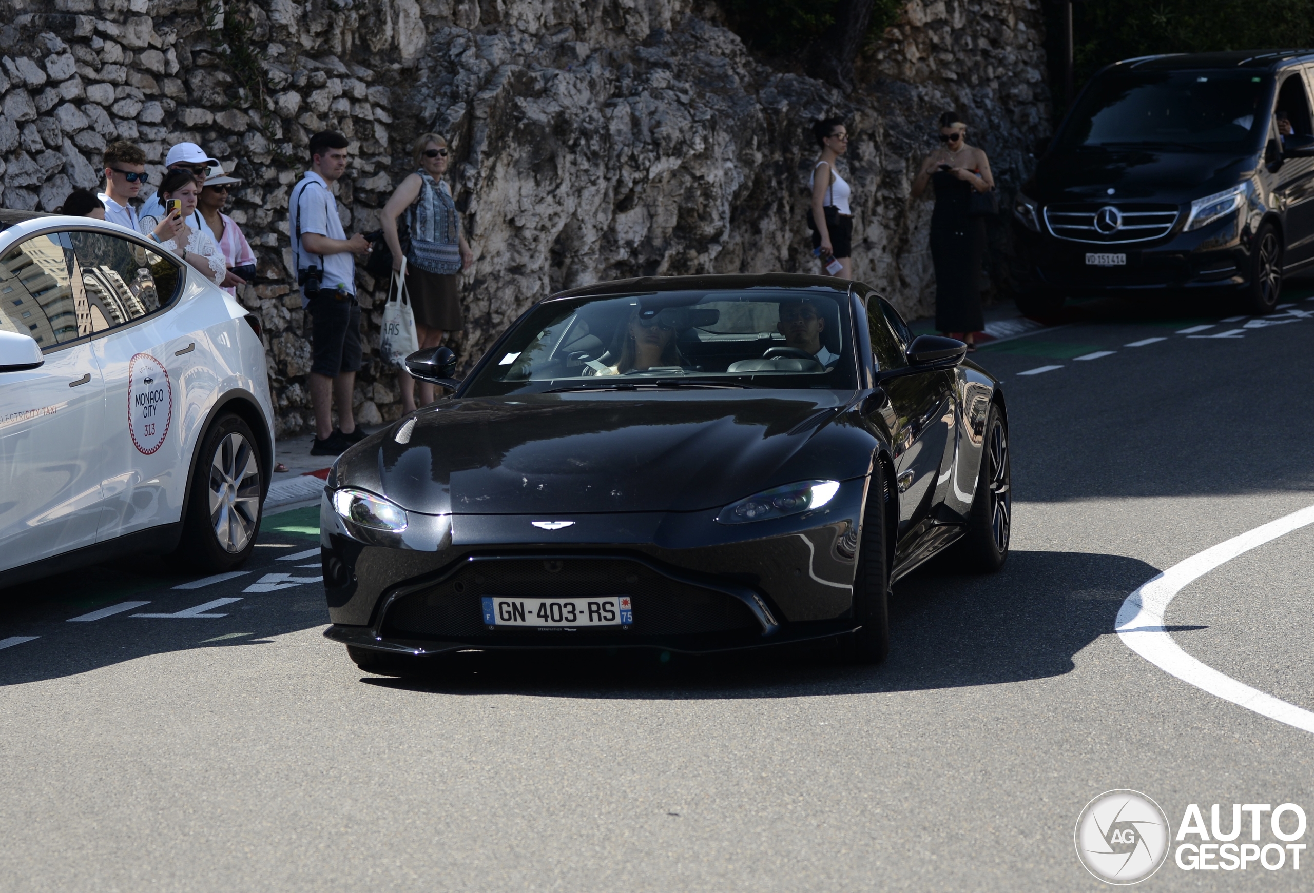 Aston Martin V8 Vantage 2018