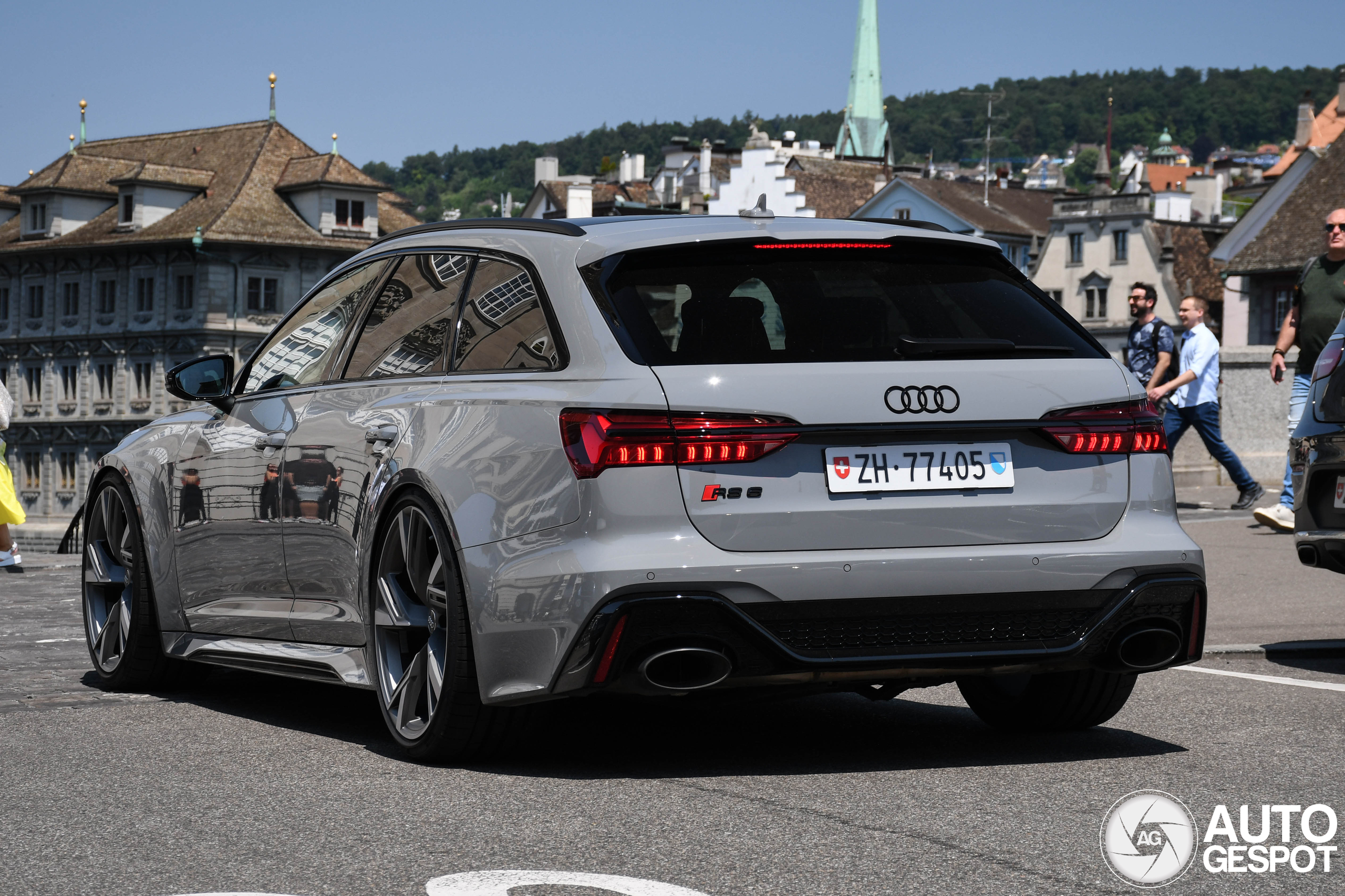 Audi RS6 Avant C8