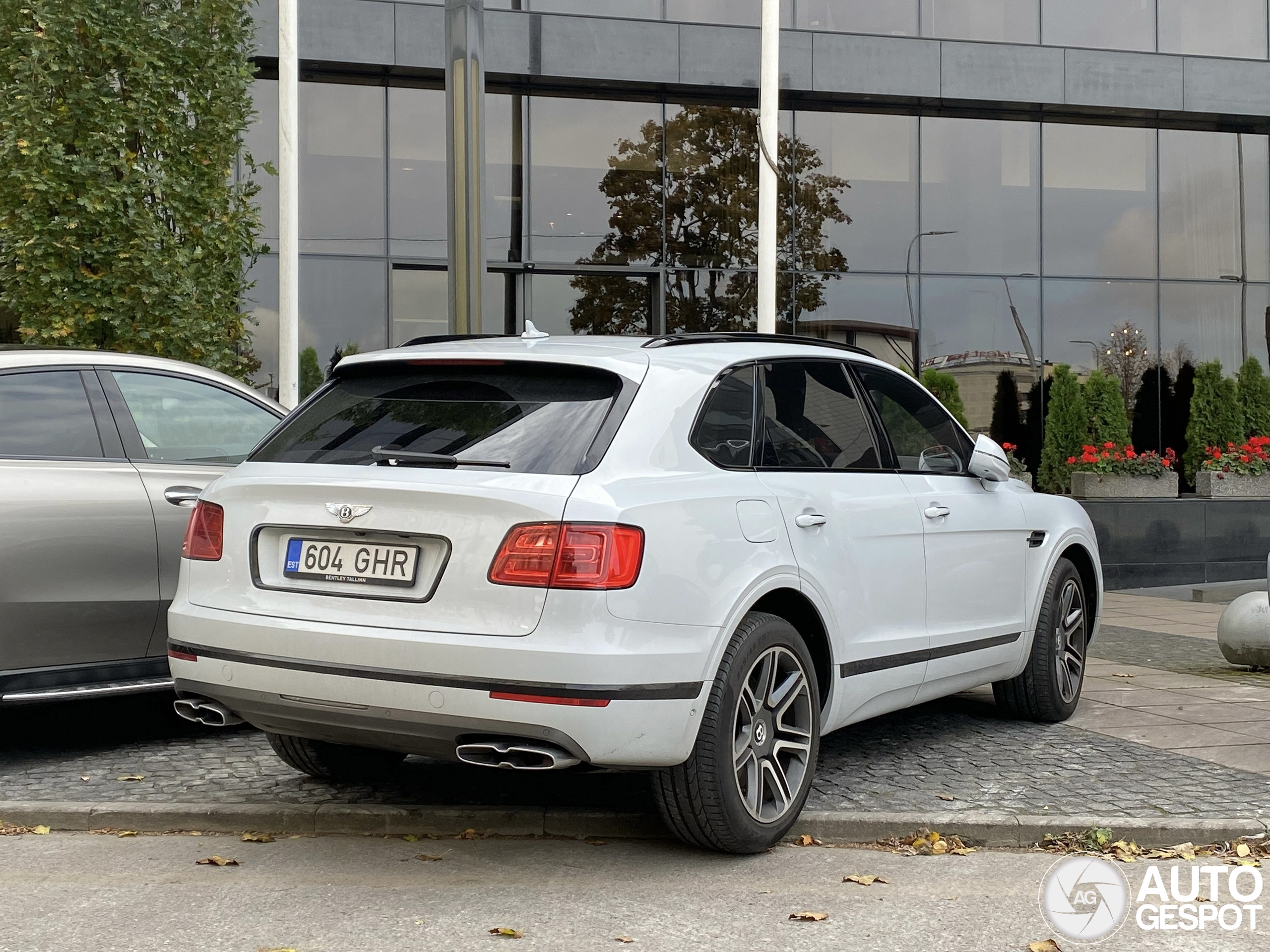 Bentley Bentayga V8