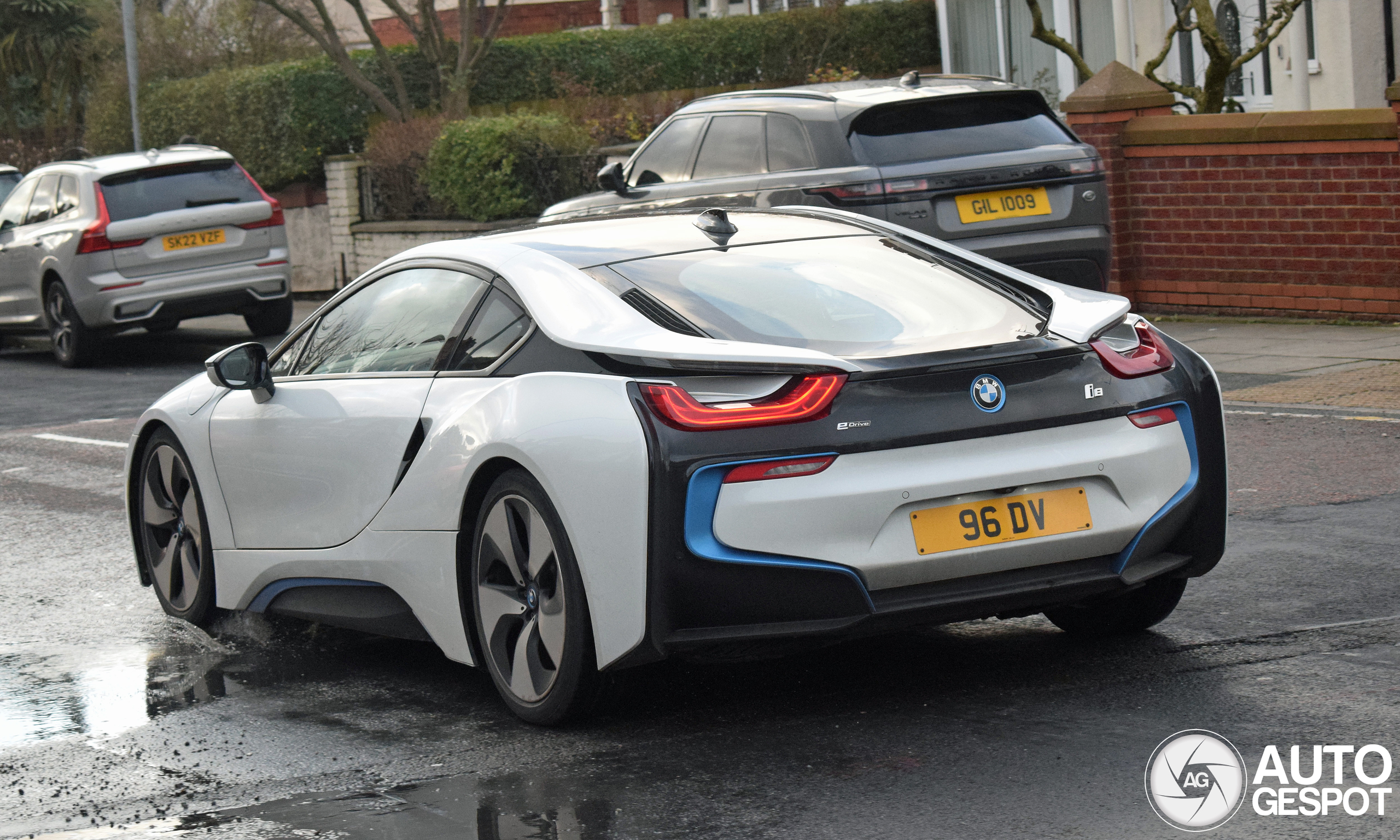 BMW i8