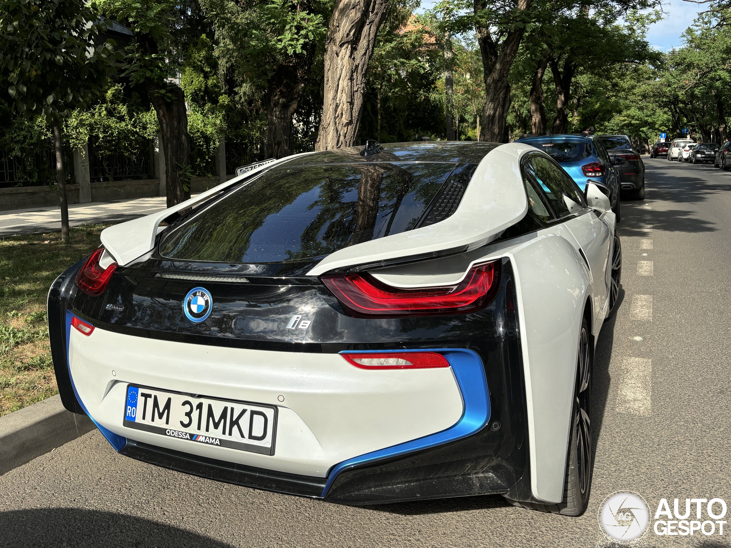 BMW i8