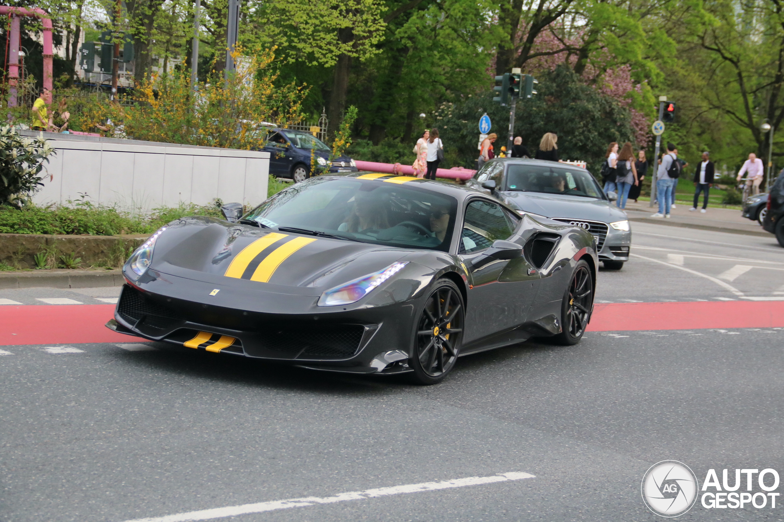 Ferrari 488 Pista