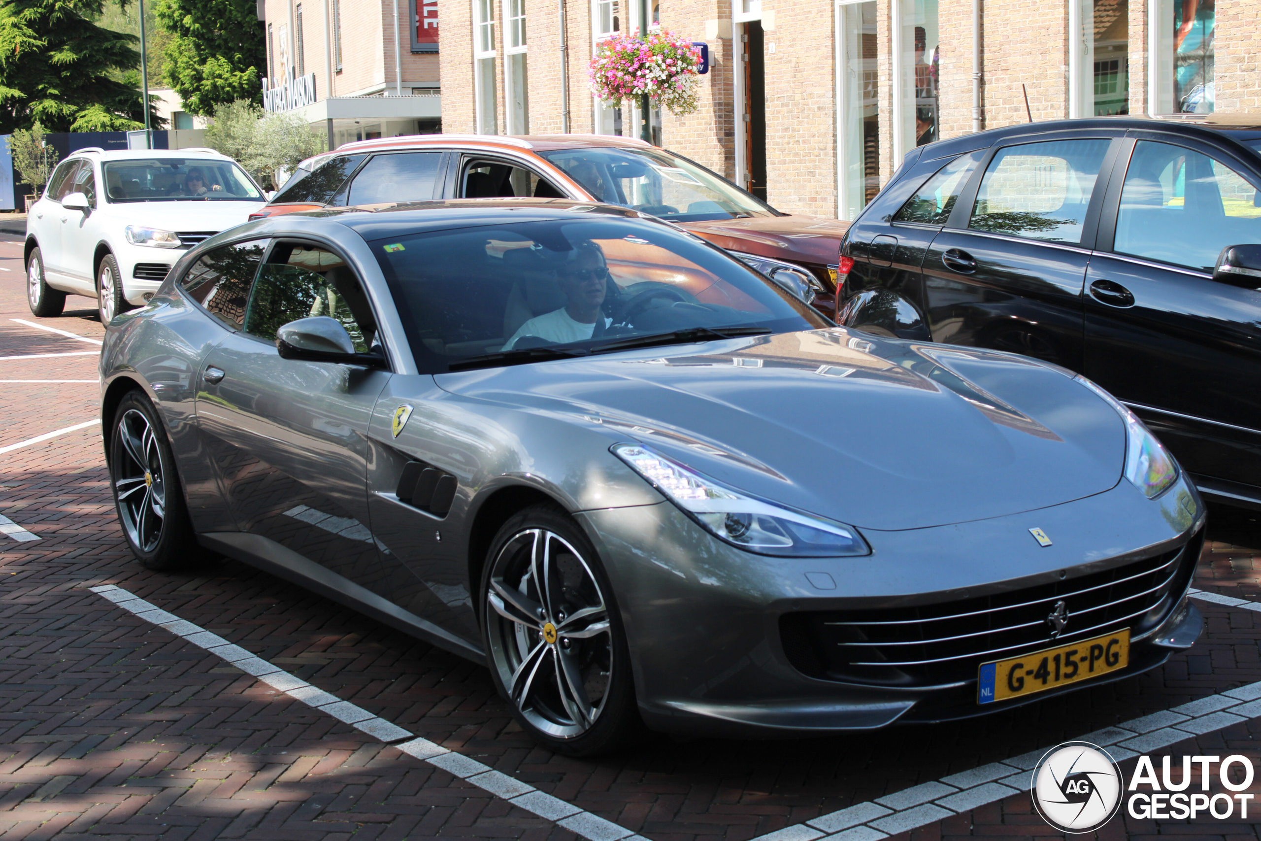 Ferrari GTC4Lusso