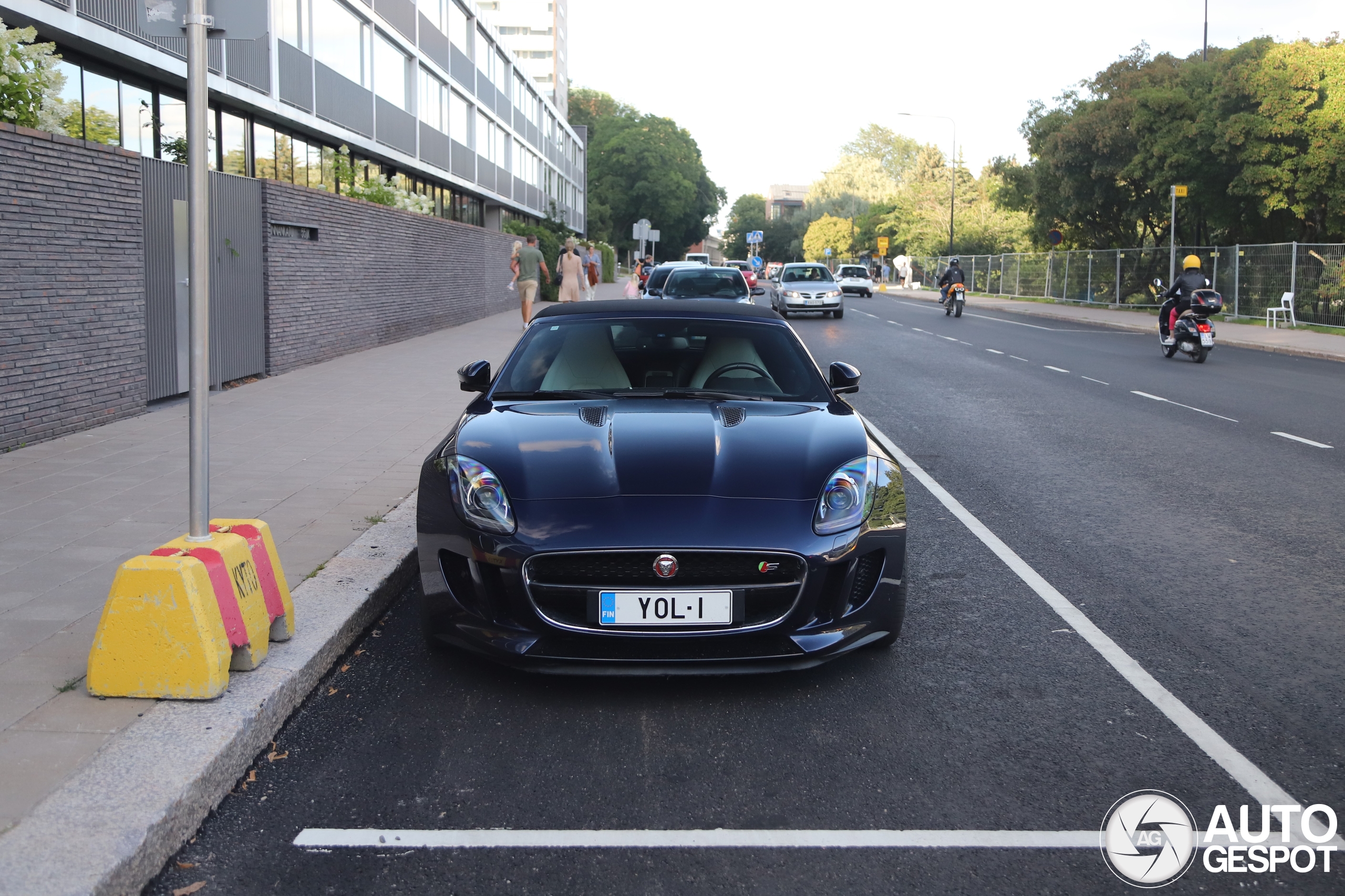 Jaguar F-TYPE S Convertible