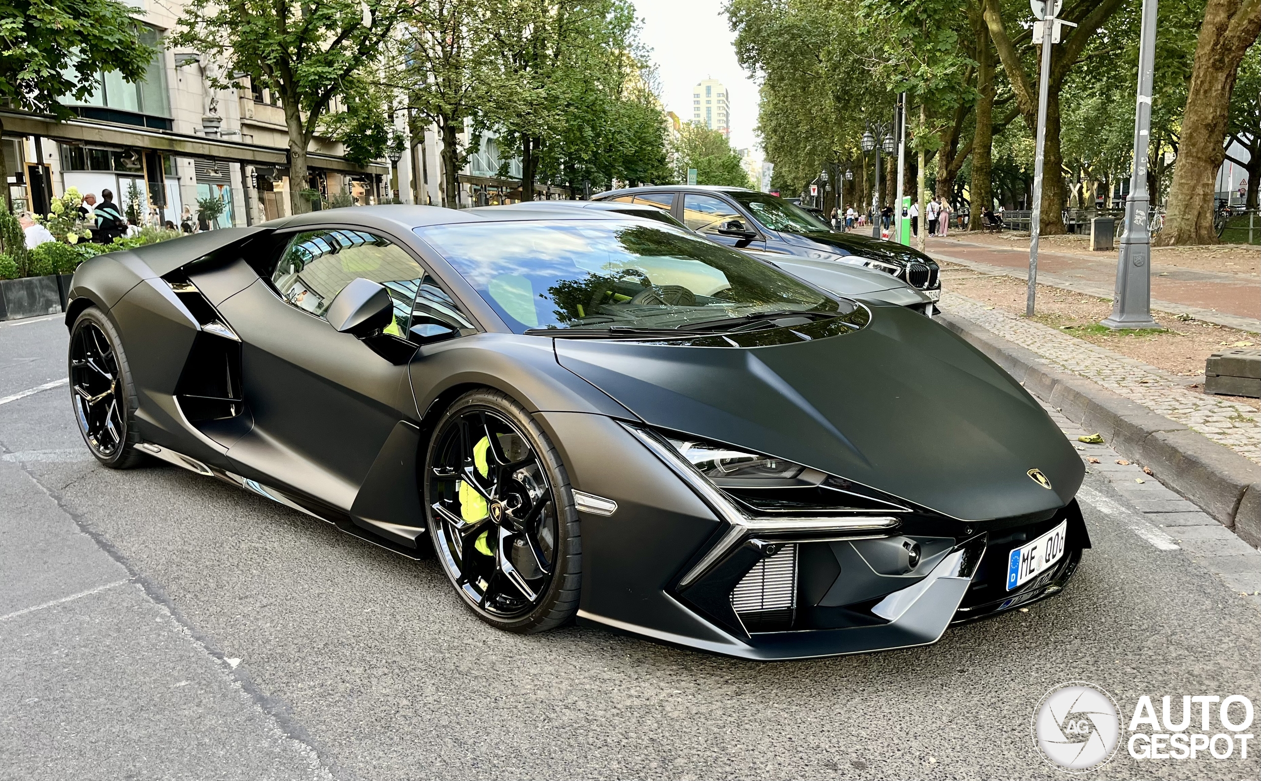 Lamborghini Revuelto