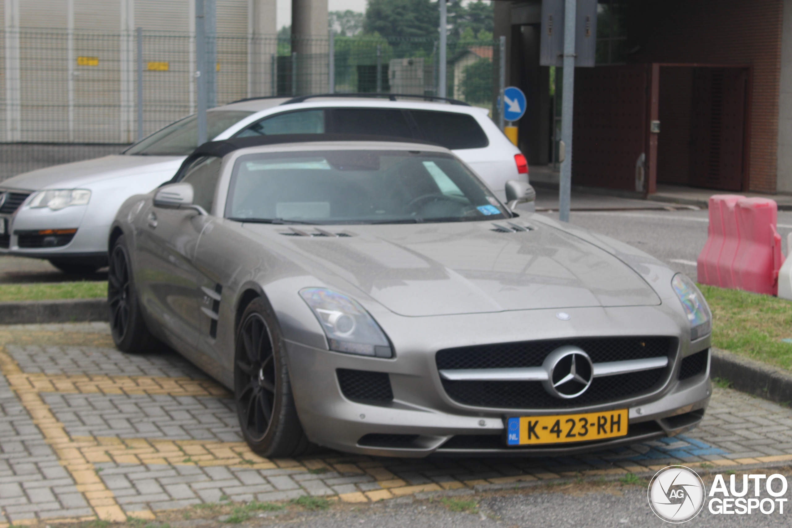 Mercedes-Benz SLS AMG Roadster