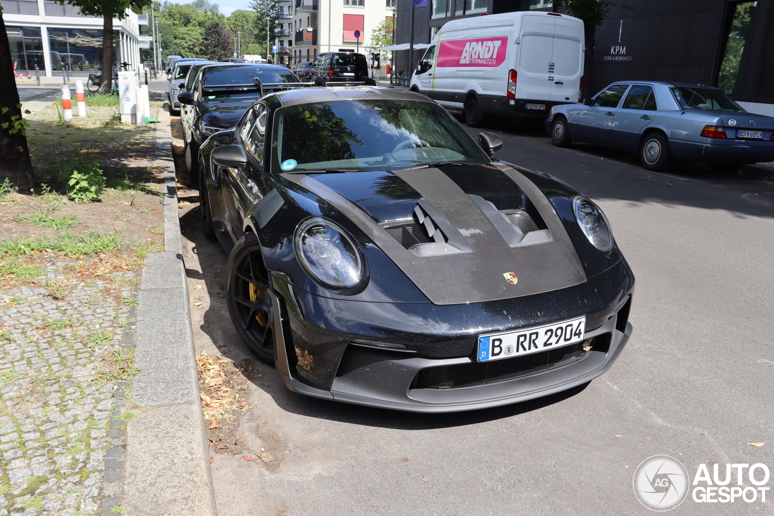 Porsche 992 GT3 RS Weissach Package