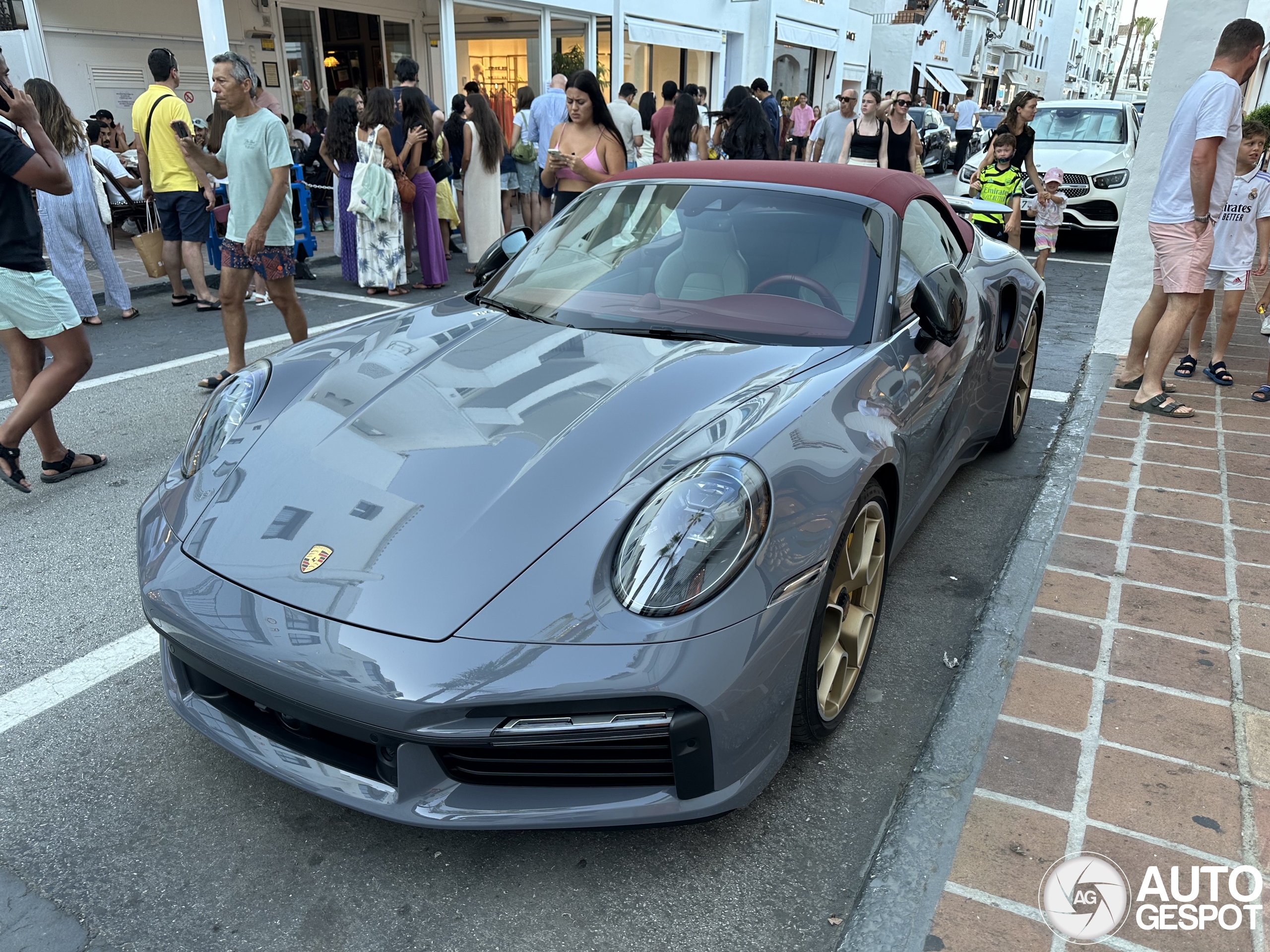 Porsche 992 Turbo S Cabriolet