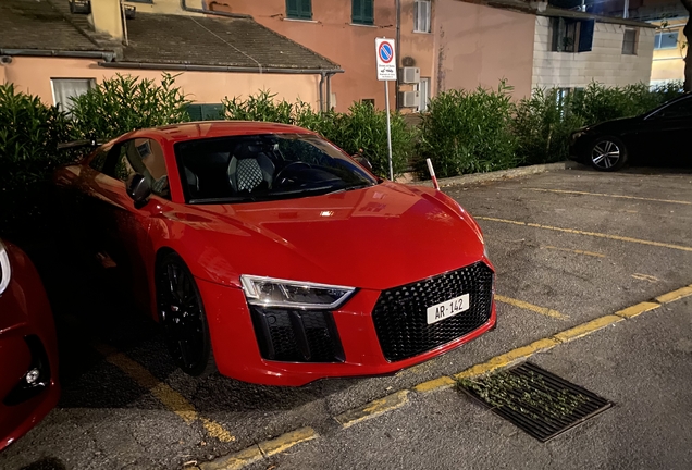 Audi R8 V10 Plus 2015