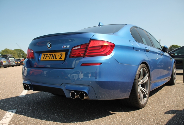 BMW M5 F10 2011