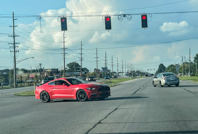 Ford Mustang GT 2015