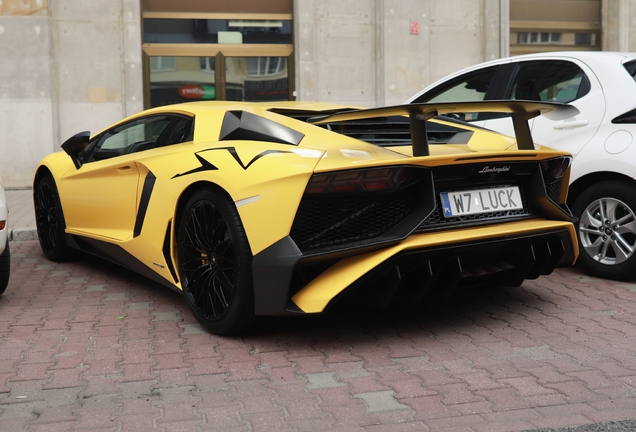 Lamborghini Aventador LP750-4 SuperVeloce