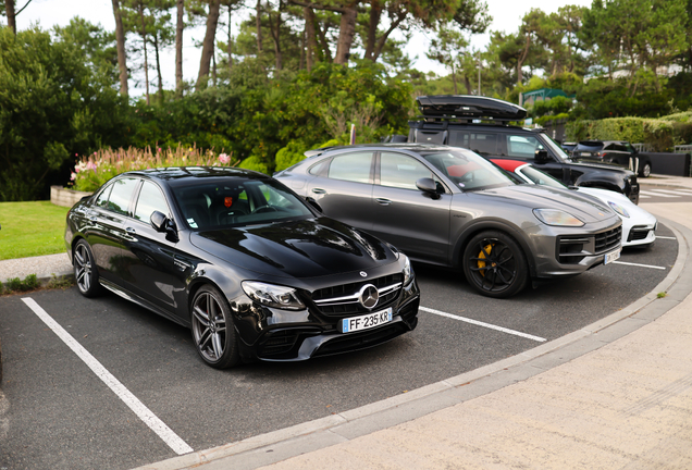 Mercedes-AMG E 63 S W213